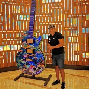 Meet your Posher, Rodrigo